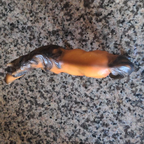 Breyer Classic Mustaño model #480 - Picture 5 of 6